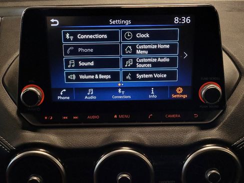 Used 2024 Nissan Sentra SV FWD image 25