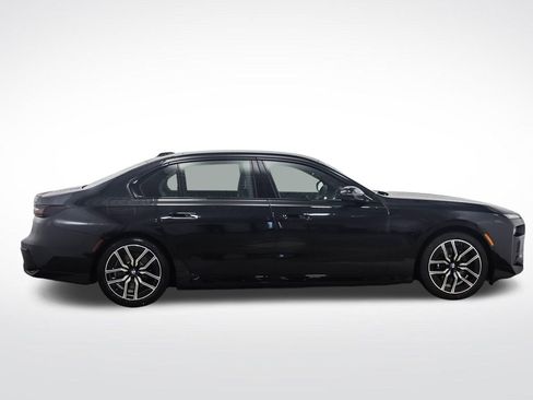 Used 2026 BMW 750e xDrive w/ Executive Package AWD/4WD image 6