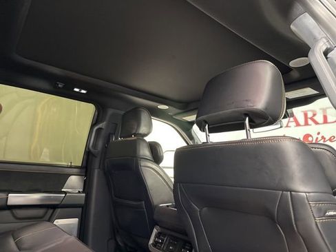 Used 2023 Ford F350 Platinum w/ Tremor Off-Road Package image 19