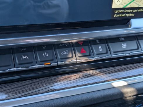 New 2026 Chevrolet Silverado 1500 LT image 18