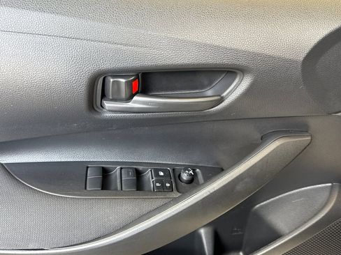 Used 2023 Toyota Corolla LE FWD image 14