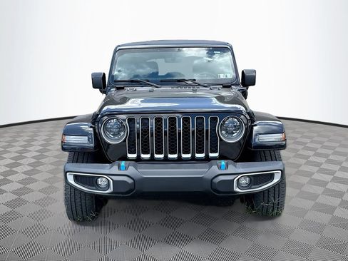 Used 2023 Jeep Wrangler Unlimited Sahara w/ Cold Weather Group AWD/4WD image 2