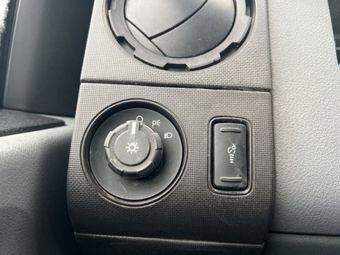 Used 2016 Ford F250 XL w/ Power Equipment Group image 14