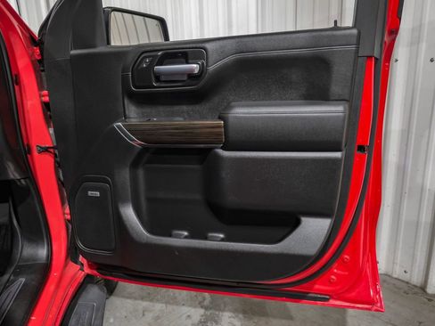 Used 2021 Chevrolet Silverado 1500 LT Trail Boss w/ Convenience Package II image 43