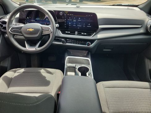 Used 2025 Chevrolet Equinox LT FWD image 11