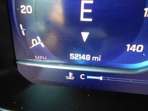 Used 2023 Chevrolet Silverado 1500 LT AWD/4WD image 13