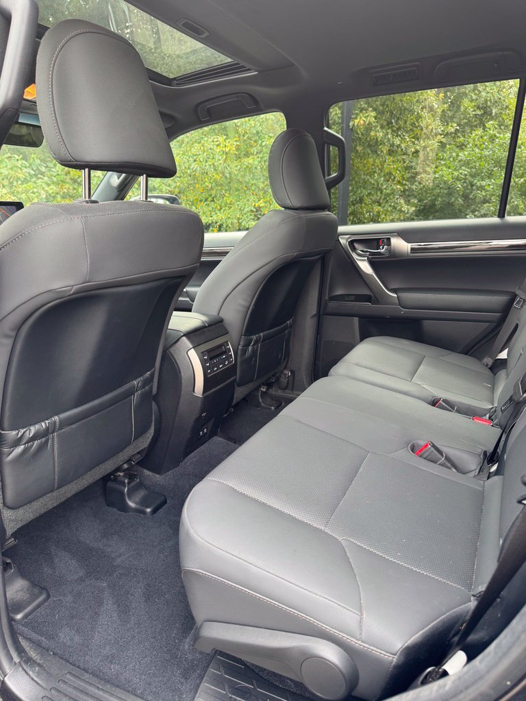 Certified 2023 Lexus GX 460 Premium w/ Premium Package AWD/4WD image 9