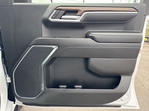 Used 2023 GMC Sierra 1500 Elevation image 28