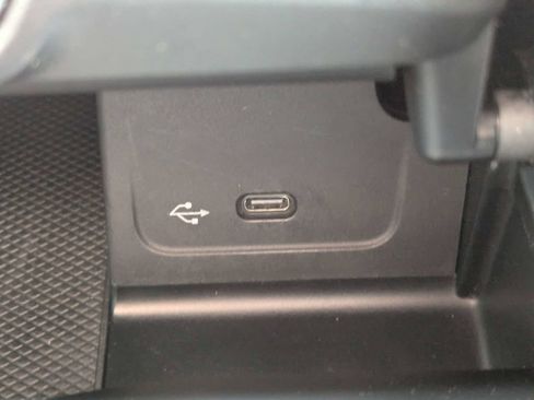 Used 2022 Mercedes-Benz C 300 Sedan image 28