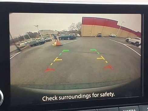 Used 2023 Nissan Rogue S image 19