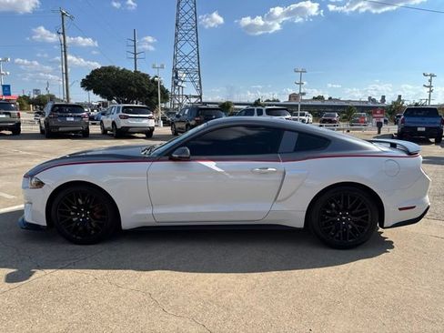 Used 2019 Ford Mustang GT Premium w/ California Special Package RWD image 4