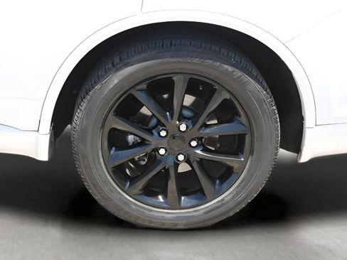 Used 2017 Dodge Durango R/T w/ Blacktop Package RWD image 9