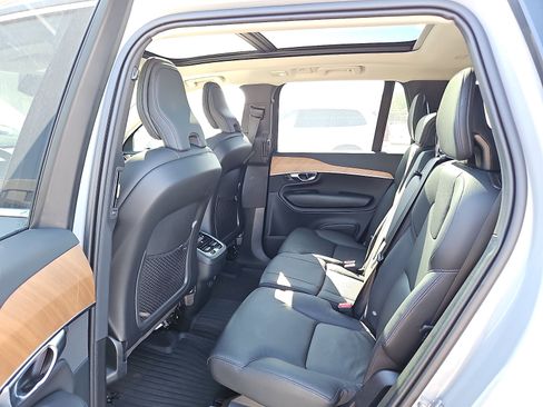 Certified 2025 Volvo XC90 B6 Plus w/ Protection Package Premier AWD/4WD image 10