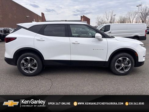 Used 2023 Chevrolet Blazer LT image 1