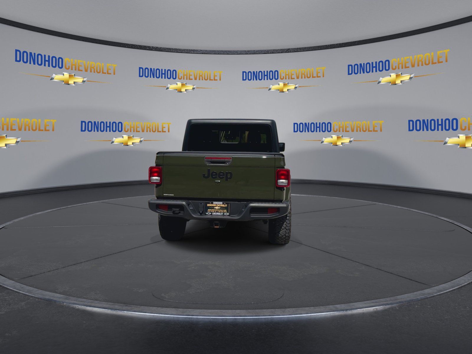 Used 2024 Jeep Gladiator Sport AWD/4WD image 12