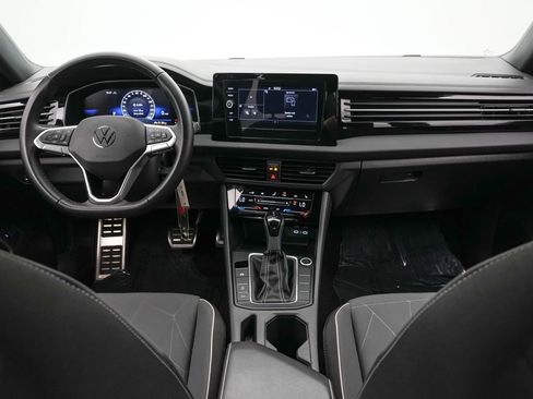 Used 2025 Volkswagen Jetta Sport FWD image 14