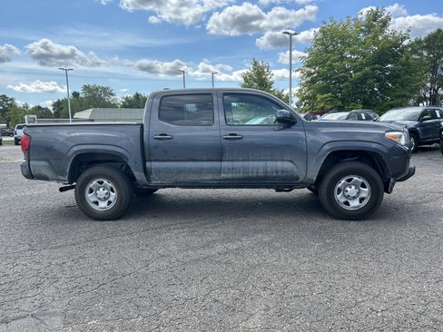 Used 2021 Toyota Tacoma SR AWD/4WD image 3