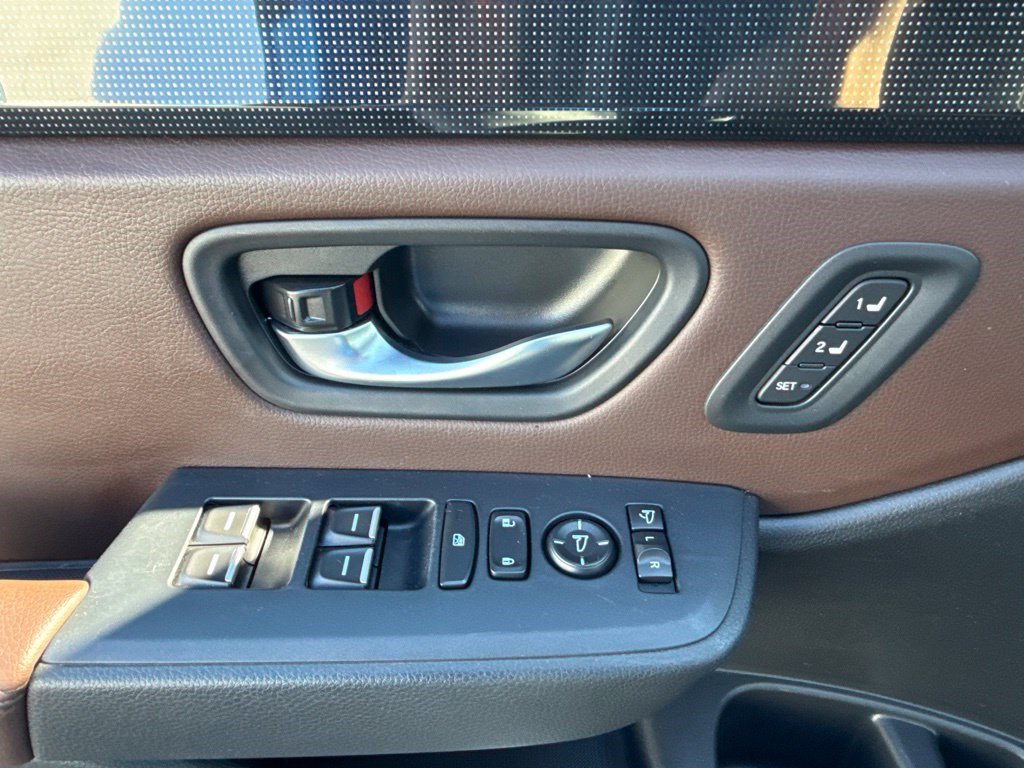 Certified 2025 Honda Pilot Elite image 23
