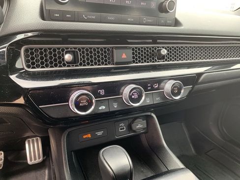 Used 2023 Honda Civic Sport image 22