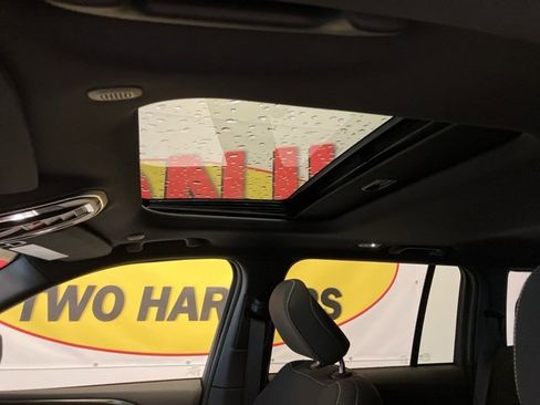 Used 2025 Jeep Grand Cherokee Laredo X w/ Luxury Tech Group I image 25