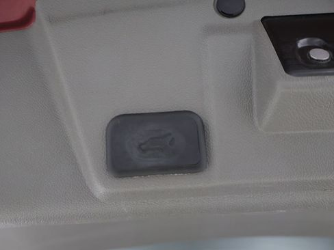 Used 2010 Chevrolet Traverse LT AWD/4WD image 20