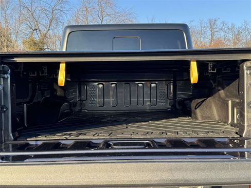 Used 2025 Jeep Gladiator Willys image 30