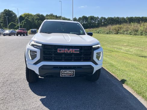 New 2026 GMC Canyon Elevation image 10