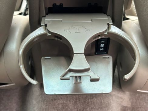 Used 2000 Toyota 4Runner Limited image 34