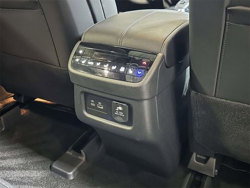 Used 2025 INFINITI QX60 Autograph w/ Cargo Package image 17