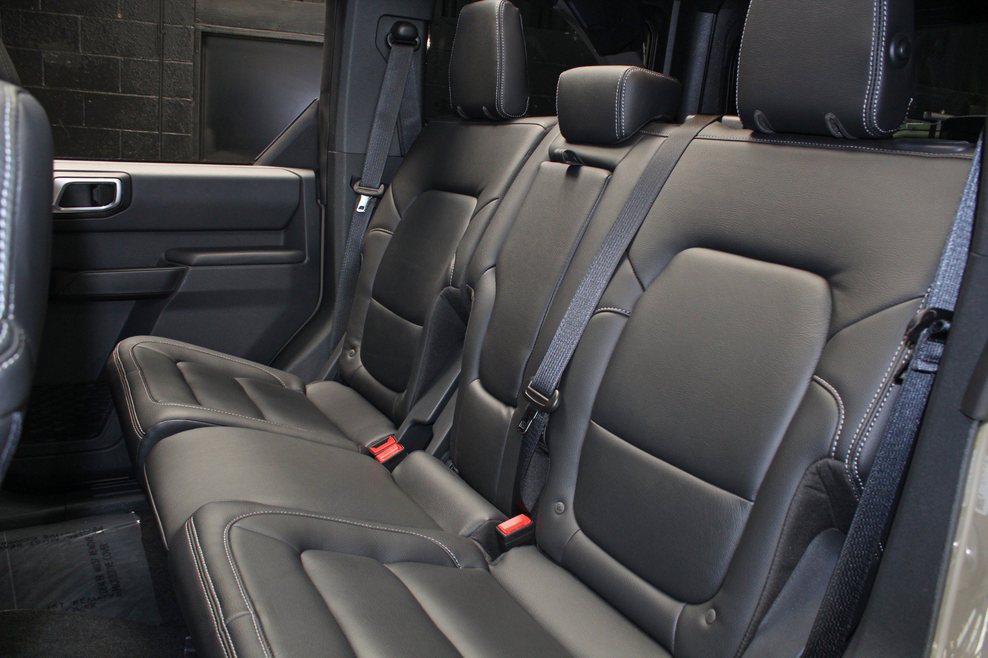 Used 2025 Ford Bronco 4-Door AWD/4WD image 42