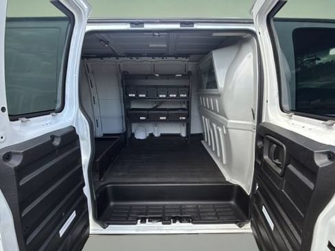 Used 2022 Chevrolet Express 2500 Extended w/ Driver Convenience Package RWD image 39