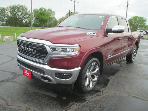 Used 2024 RAM 1500 Limited image 12