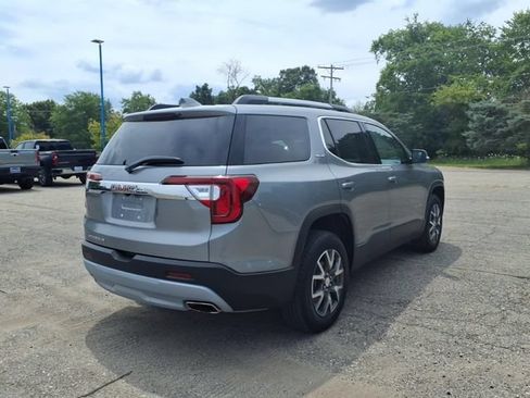 Used 2023 GMC Acadia SLE w/ Driver Convenience Package FWD image 7