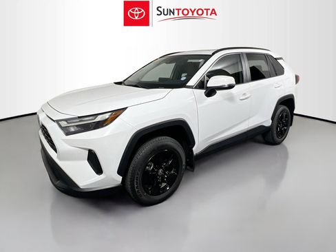 Used 2025 Toyota RAV4 XLE w/ Convenience Package FWD image 1