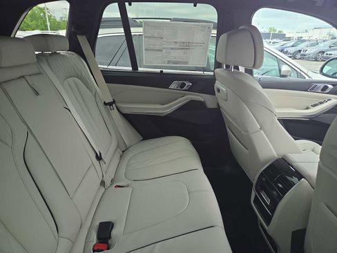 New 2026 BMW X5 xDrive40i AWD/4WD image 10