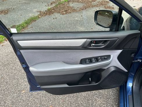 Used 2019 Subaru Legacy 2.5i Premium AWD/4WD image 14
