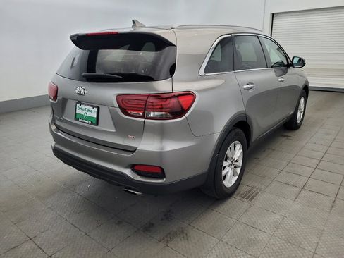 Used 2019 Kia Sorento AWD w/ LX Convenience Package image 9