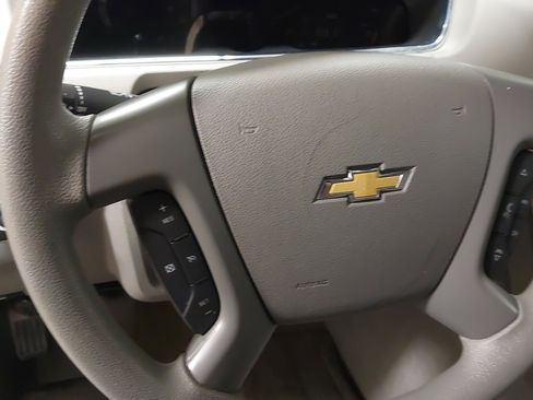 Used 2014 Chevrolet Traverse LS image 23