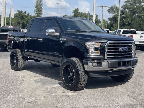 Used 2017 Ford F150 XLT w/ Equipment Group 302A Luxury AWD/4WD image 19