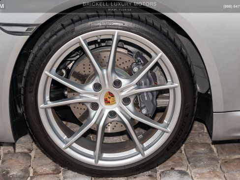 Used 2024 Porsche 718 Cayman image 35