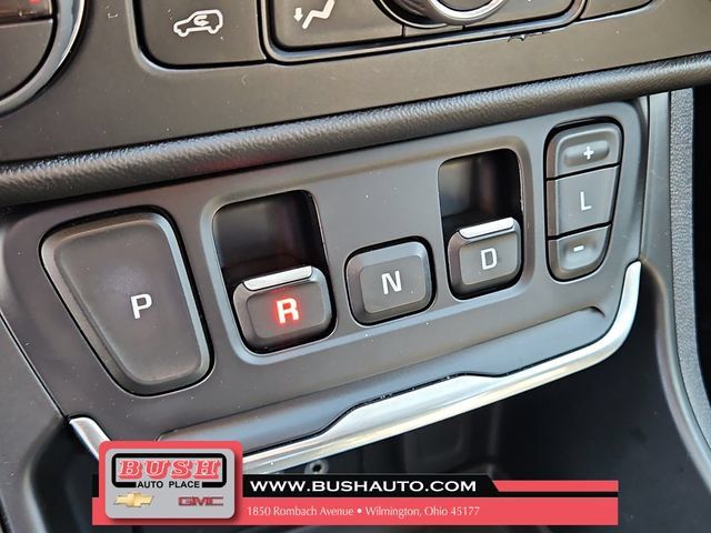 Used 2020 GMC Terrain SLT w/ Preferred Package AWD/4WD image 30