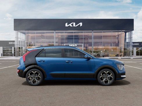 New 2026 Kia Niro SX FWD image 8