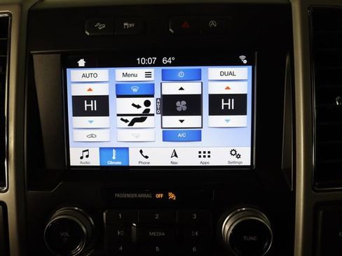 Used 2019 Ford F150 Lariat w/ Equipment Group 502A Luxury image 51