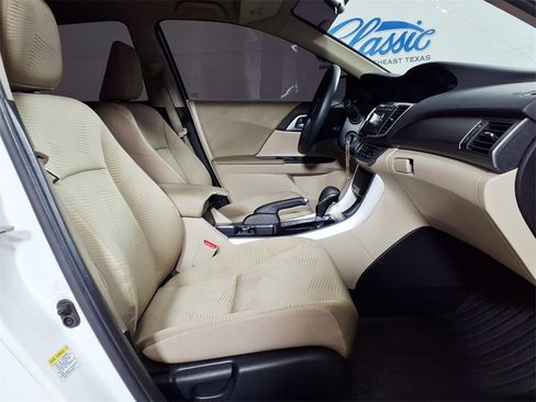 Used 2015 Honda Accord LX image 13