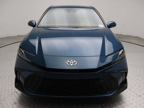 Certified 2025 Toyota Camry SE w/ Convenience Package FWD image 5