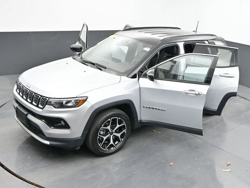 Used 2025 Jeep Compass Limited AWD/4WD image 65