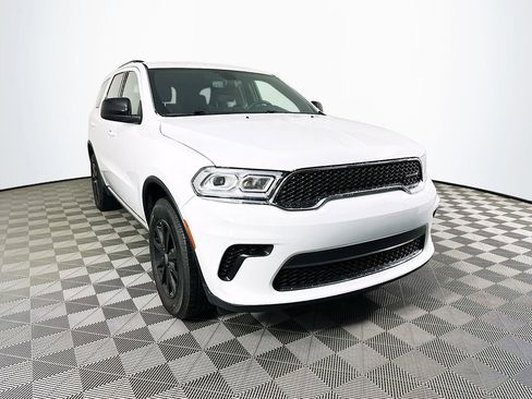 Certified 2024 Dodge Durango SXT image 2