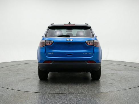 Used 2025 Jeep Compass Limited AWD/4WD image 7