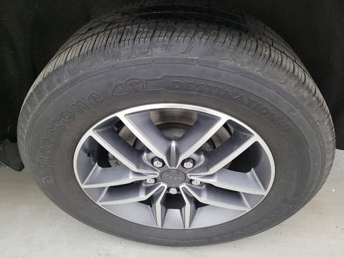 Used 2021 Jeep Grand Cherokee Limited image 31