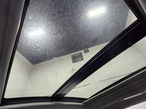 Used 2022 Chevrolet Malibu LT image 2